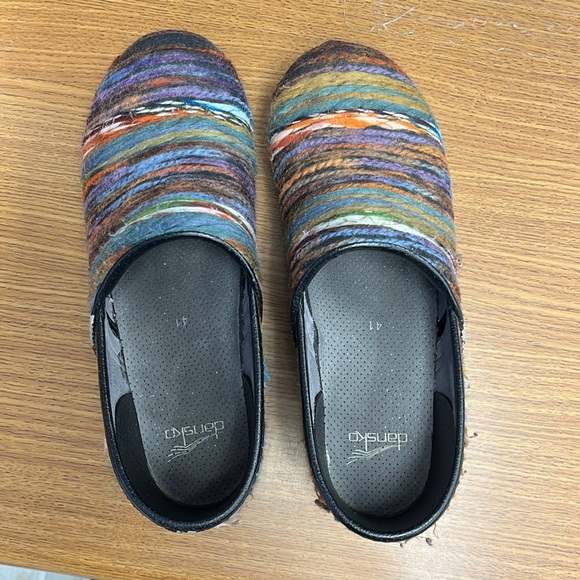 Dansko Colorful Yarn Clogs Ladies 41 - Picture 4 of 16